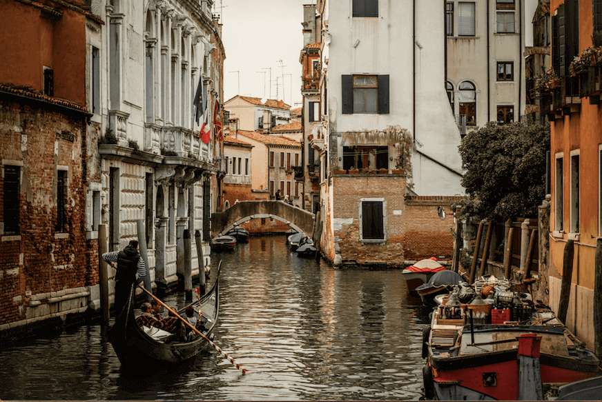 venice gondola tours