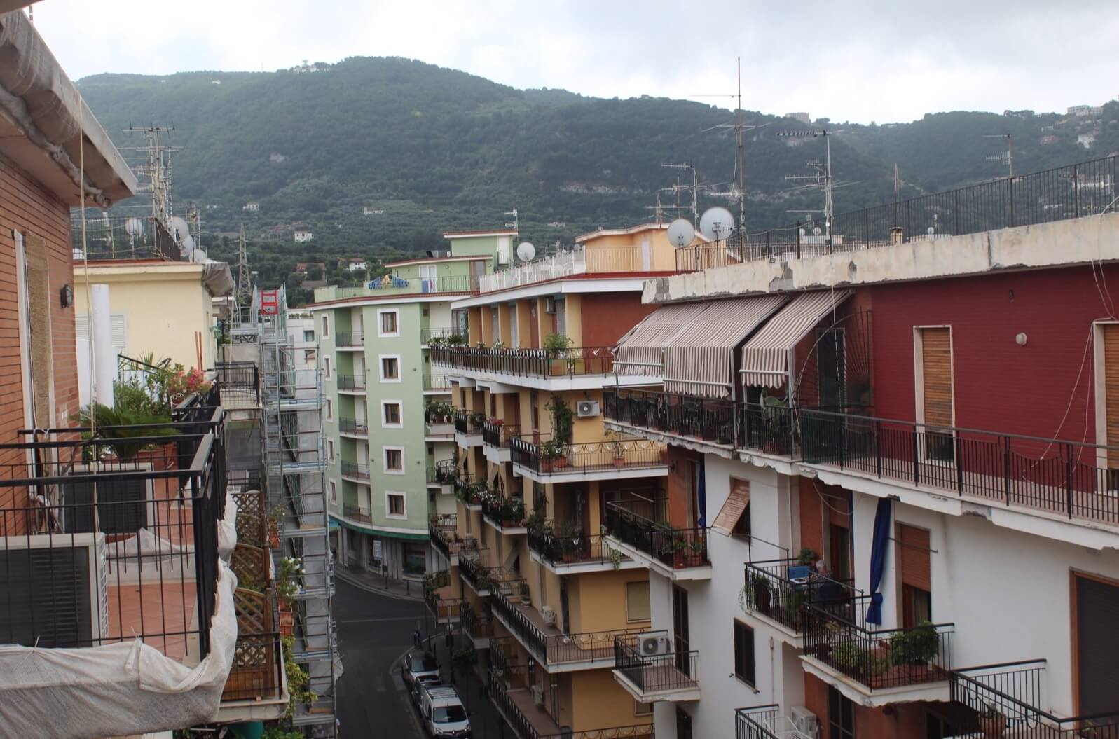 sorrento amalfi coast towns
